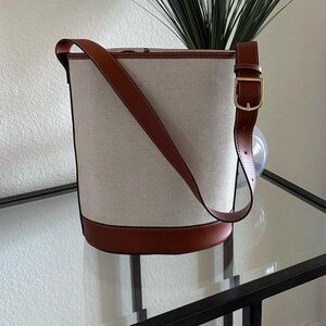 Mango Bucket Bag